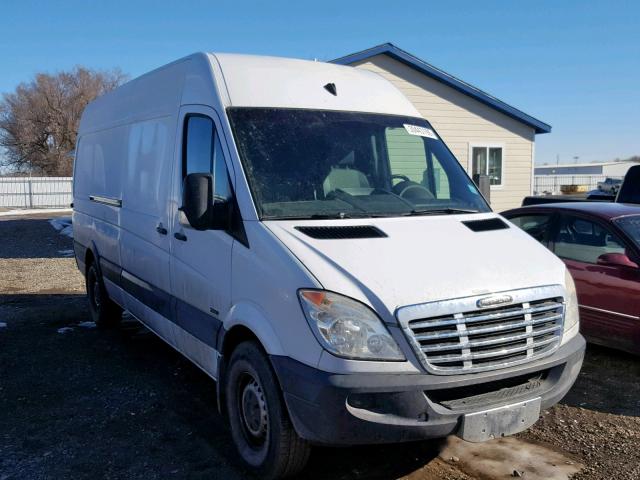 WDYPE845585330255 - 2008 FREIGHTLINER SPRINTER 2 WHITE photo 1