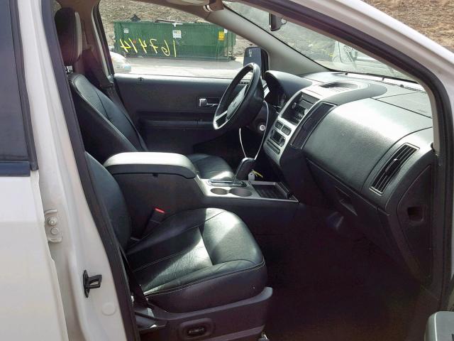 2FMDK48C39BA29677 - 2009 FORD EDGE SEL WHITE photo 5