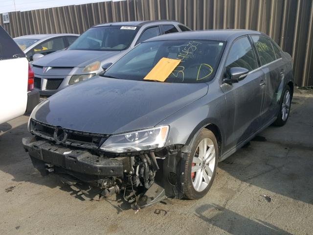 3VW4T7AJ0EM371394 - 2014 VOLKSWAGEN JETTA GLI GRAY photo 2