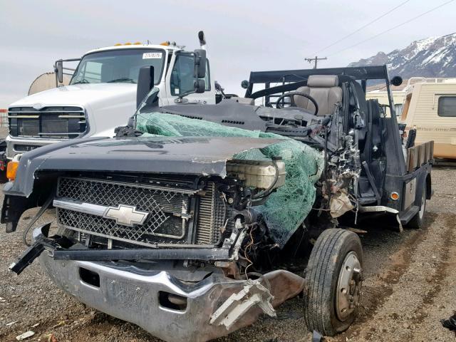 1GBE4E12X6F415280 - 2006 CHEVROLET C4500 C4E0 BLACK photo 2