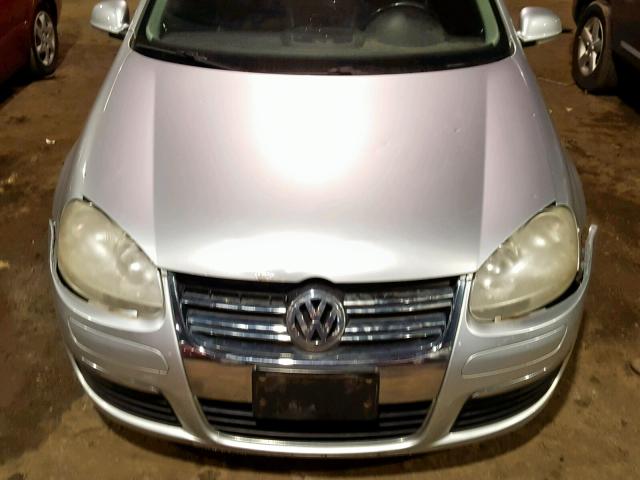 3VWDF71KX6M797739 - 2006 VOLKSWAGEN JETTA 2.5L SILVER photo 7