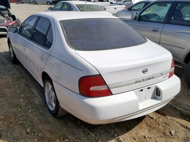 1N4DL01D31C107897 - 2001 NISSAN ALTIMA XE WHITE photo 3