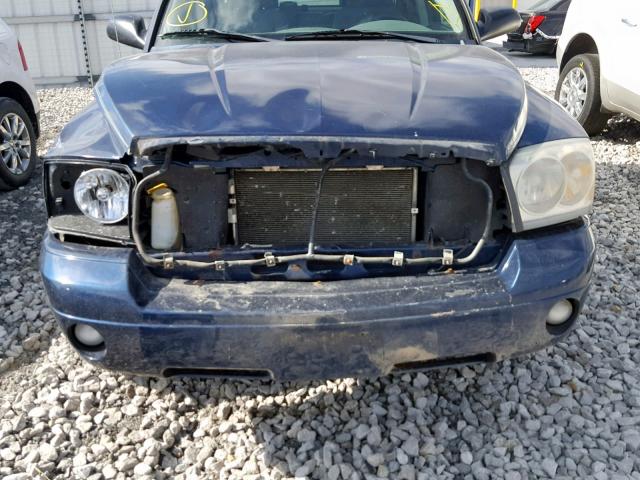 1D7HW28K95S342647 - 2005 DODGE DAKOTA QUA BLUE photo 9