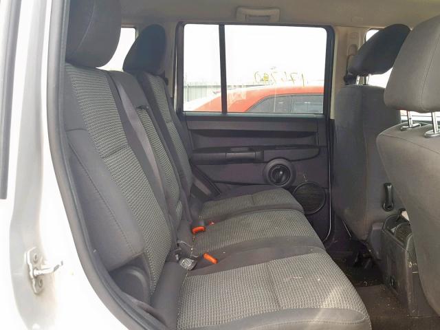 1J8HH48K28C142944 - 2008 JEEP COMMANDER SILVER photo 6