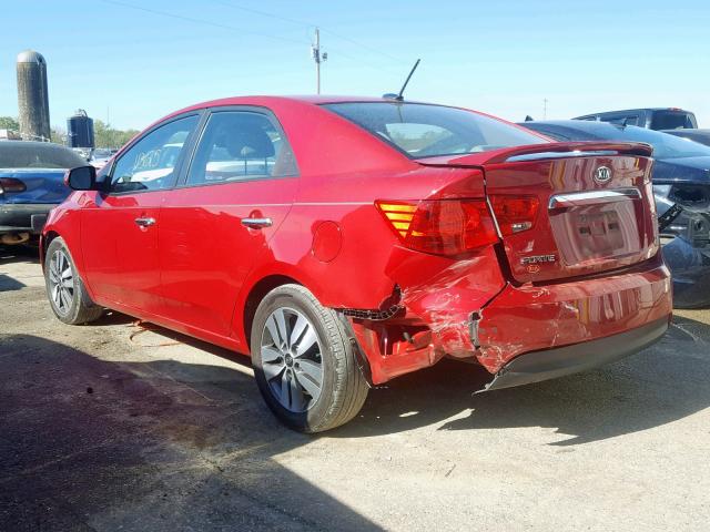 KNAFU4A28D5680113 - 2013 KIA FORTE EX RED photo 3