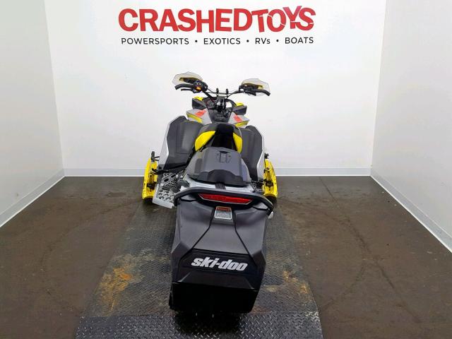 2BPSMXJA6JV000029 - 2018 SKI DOO MXZ GRAY photo 4