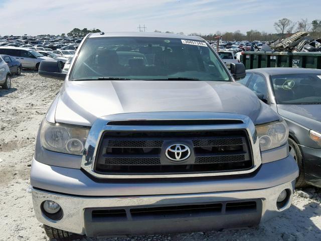 5TFEY5F19CX127238 - 2012 TOYOTA TUNDRA CRE SILVER photo 9