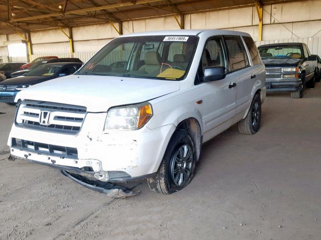 5FNYF28107B045655 - 2007 HONDA PILOT LX WHITE photo 2