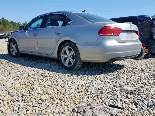 1VWBP7A35DC064686 - 2013 VOLKSWAGEN PASSAT SE SILVER photo 3