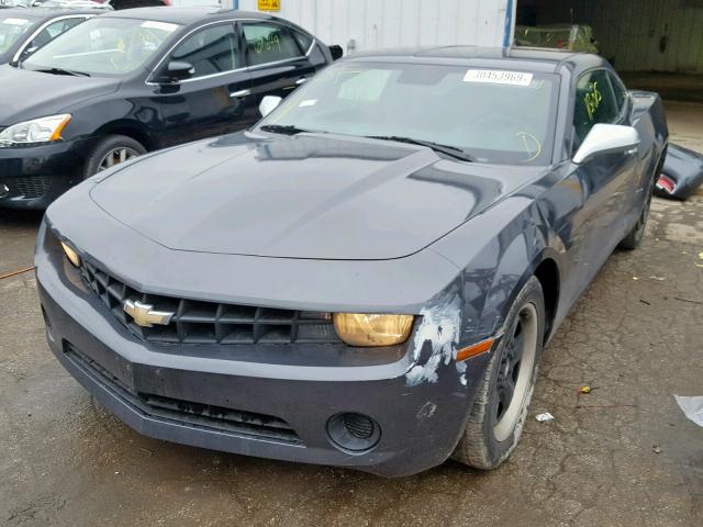 2G1FA1ED9B9129140 - 2011 CHEVROLET CAMARO LS GRAY photo 2