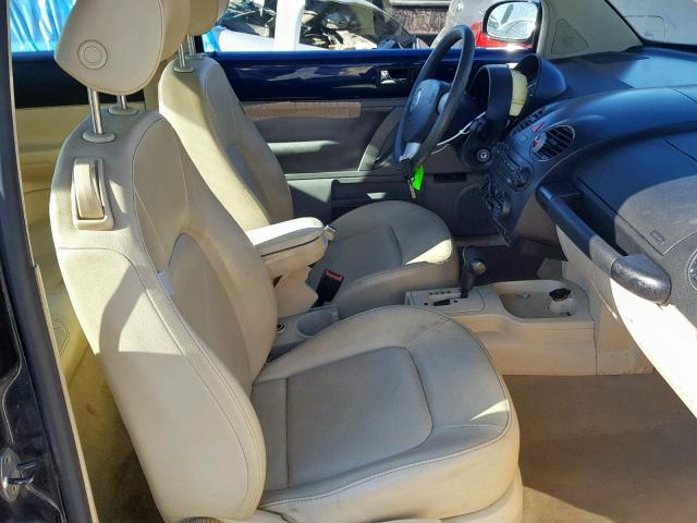 3VWRW31C07M510661 - 2007 VOLKSWAGEN NEW BEETLE შავი ფოტო 5