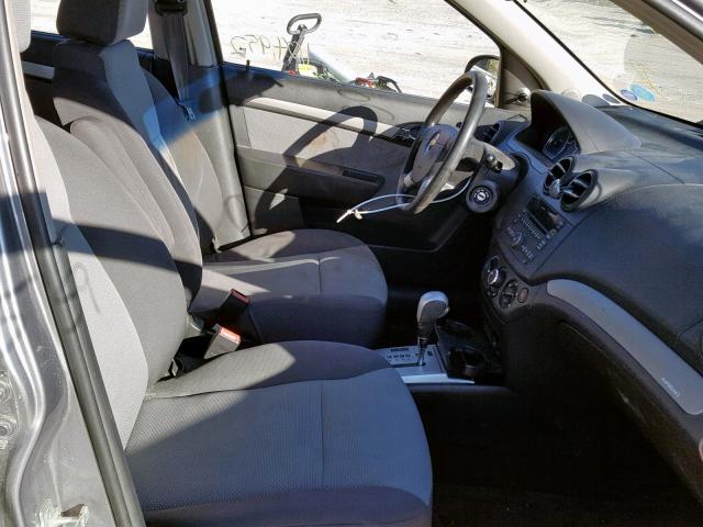 KL1TD66E49B608278 - 2009 CHEVROLET AVEO LS GRAY photo 5