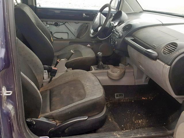 3VWCP21C81M469328 - 2001 VOLKSWAGEN NEW BEETLE ლურჯი ფოტო 5