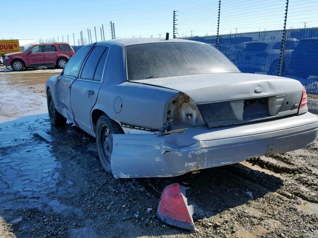 2FABP7BV8AX114147 - 2010 FORD CROWN VICT GRAY photo 3