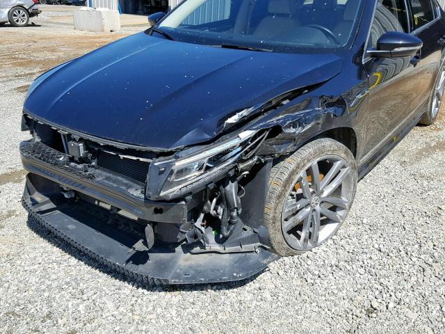 1VWDT7A38HC061033 - 2017 VOLKSWAGEN PASSAT R-L BLACK photo 9