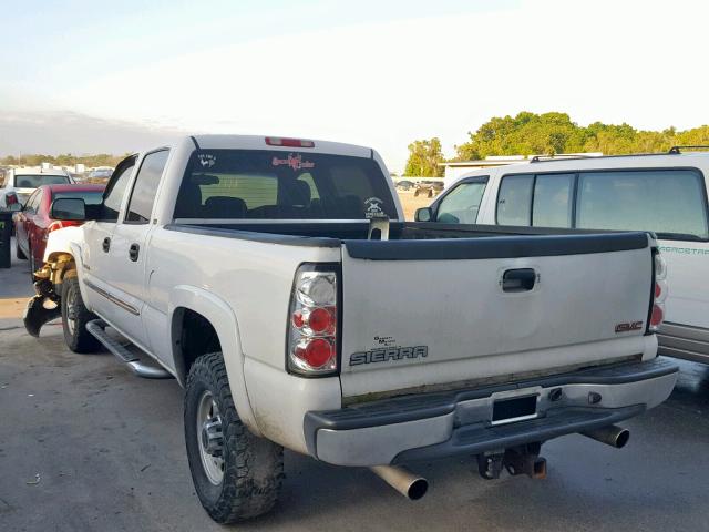 1GTGC23U74F105055 - 2004 GMC SIERRA C25 WHITE photo 3