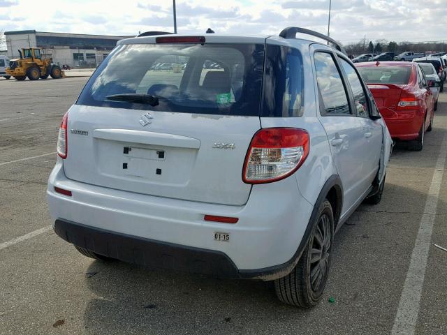 JS2YA5A37A6301245 - 2010 SUZUKI SX4 WHITE photo 4