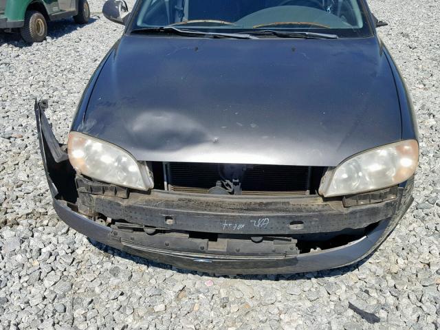 KNAFB121825114119 - 2002 KIA SPECTRA BA GRAY photo 9