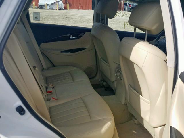 JN1BJ0RR2GM272028 - 2016 INFINITI QX50 WHITE photo 6