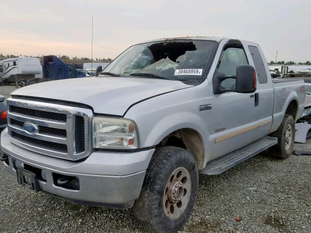 1FTWX31P57EA33754 - 2007 FORD F350 SRW S WHITE photo 2