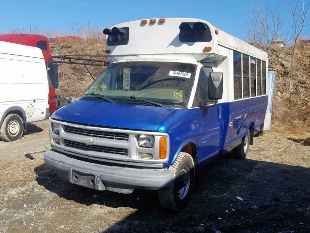 1GBHG31RX11103844 - 2001 CHEVROLET EXPRESS CU TWO TONE photo 2