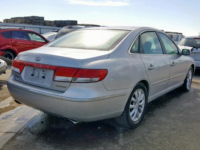 KMHFC46F46A097982 - 2006 HYUNDAI AZERA SE SILVER photo 4