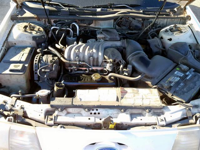 1FABP52U4KG204396 - 1989 FORD TAURUS GL WHITE photo 7