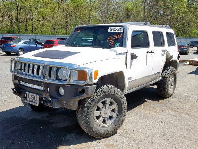 5GTDN136868182882 - 2006 HUMMER H3 WHITE photo 2