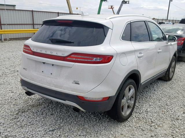 5LMCJ1C94GUJ15643 - 2016 LINCOLN MKC PREMIE WHITE photo 4