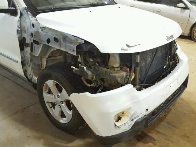 1J4RR4GT2BC545780 - 2011 JEEP GRAND CHER WHITE photo 9