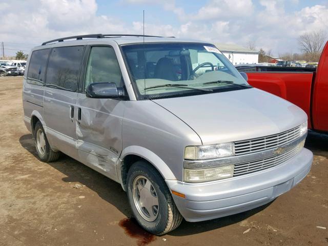 1GNDM19WXYB175575 - 2000 CHEVROLET ASTRO SILVER photo 1