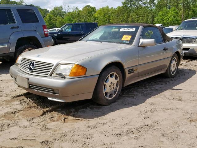 WDBFA76E3PF072142 - 1993 MERCEDES-BENZ SL SILVER photo 2