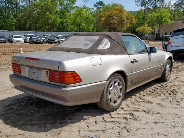 WDBFA76E3PF072142 - 1993 MERCEDES-BENZ SL SILVER photo 4