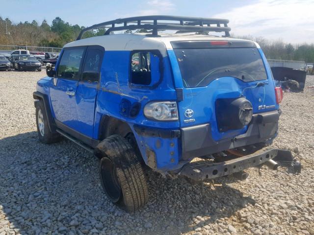 JTEBU11F670058495 - 2007 TOYOTA FJ CRUISER BLUE photo 3