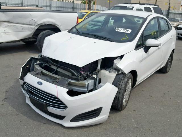 3FADP4AJXHM170229 - 2017 FORD FIESTA S WHITE photo 2