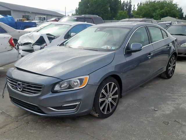 LYV402TK9HB196254 - 2017 VOLVO S60 PREMIE GRAY photo 2