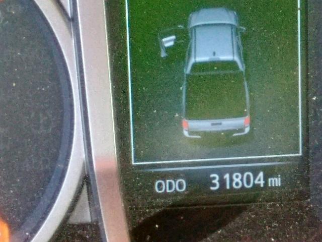 3TMAZ5CN2JM064585 - 2018 TOYOTA TACOMA DOU SILVER photo 8