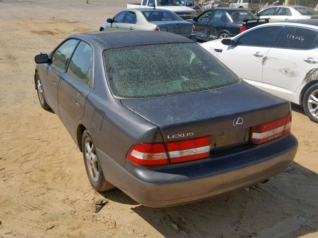 JT8BF28G010305471 - 2001 LEXUS ES 300 GRAY photo 3