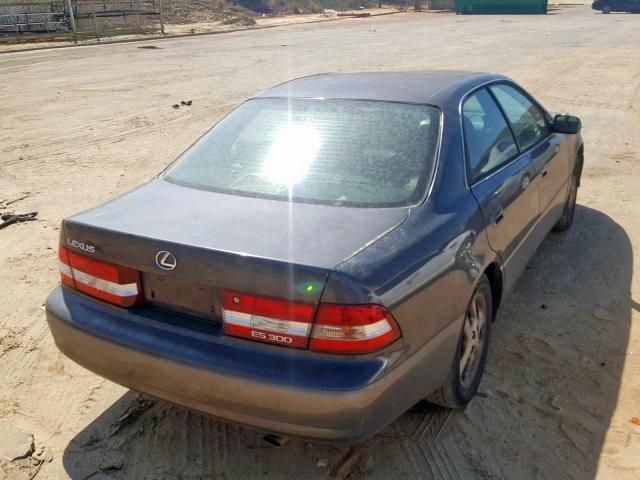 JT8BF28G010305471 - 2001 LEXUS ES 300 GRAY photo 4