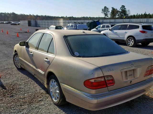 WDBJF65J91B217610 - 2001 MERCEDES-BENZ E 320 GOLD photo 3