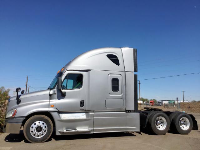 3AKJGLD59ESFK8083 - 2014 FREIGHTLINER CASCADIA 1 SILVER photo 10