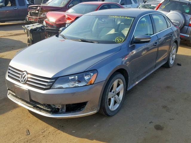 1VWBP7A30CC109578 - 2012 VOLKSWAGEN PASSAT SE GRAY photo 2