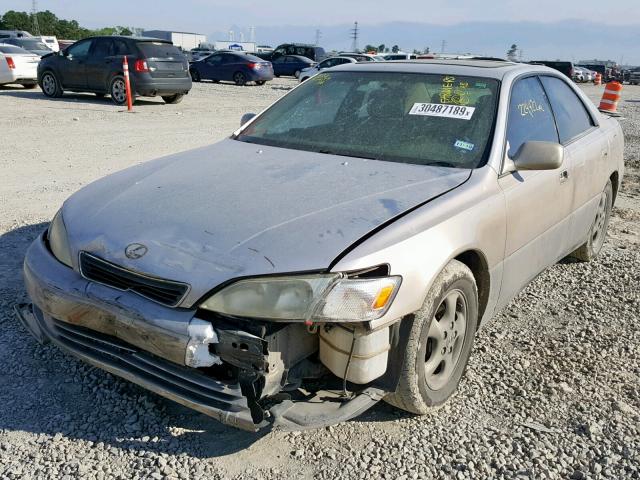 JT8BF22G5V0016097 - 1997 LEXUS ES 300 SILVER photo 2