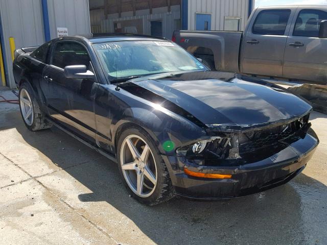 1ZVHT82H085195718 - 2008 FORD MUSTANG GT BLACK photo 1