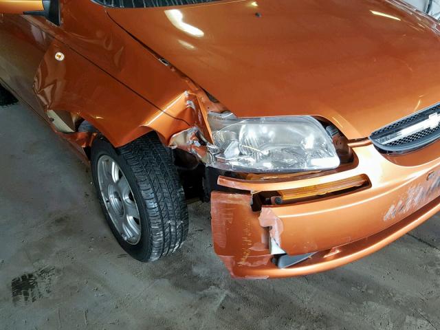 KL1TG62685B349410 - 2005 CHEVROLET AVEO LT ORANGE photo 9