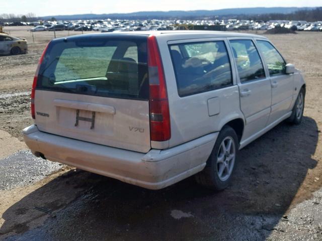 YV1LW61J2Y2690592 - 2000 VOLVO V70 BASE WHITE photo 4