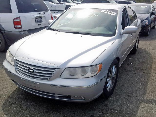 KMHFC46F16A122952 - 2006 HYUNDAI AZERA SE SILVER photo 2