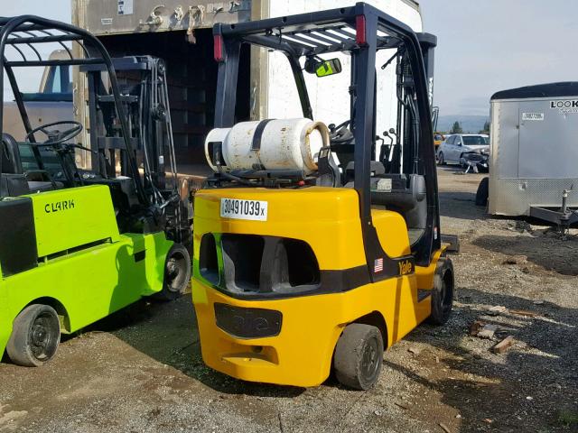 A910V03948C - 2010 YALE FORKLIFT YELLOW photo 4