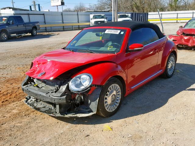 3VW507AT7FM813197 - 2015 VOLKSWAGEN BEETLE 1.8 RED photo 2