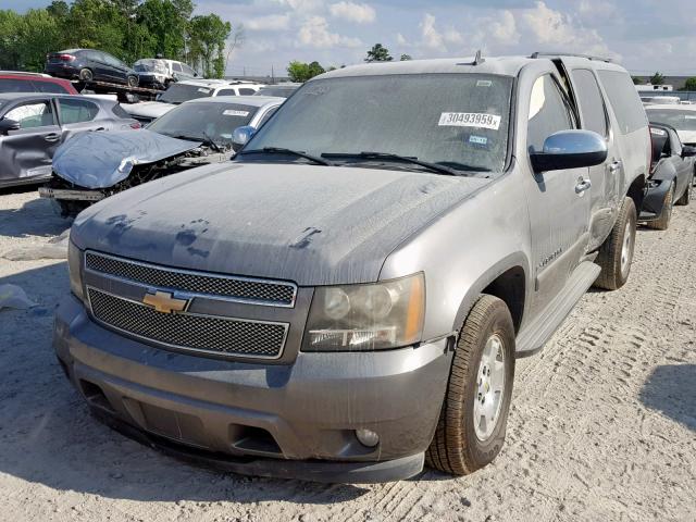 3GNFC16JX8G103870 - 2008 CHEVROLET SUBURBAN GRAY photo 2